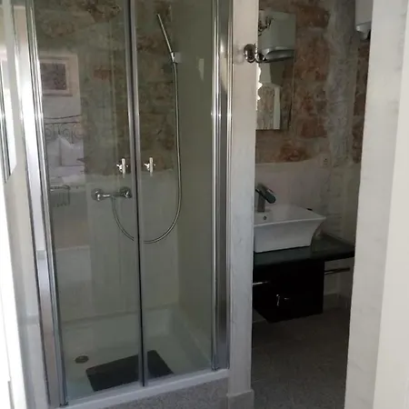 Casa Di Marko 105 M2 Garden Апартаменты Ровинь